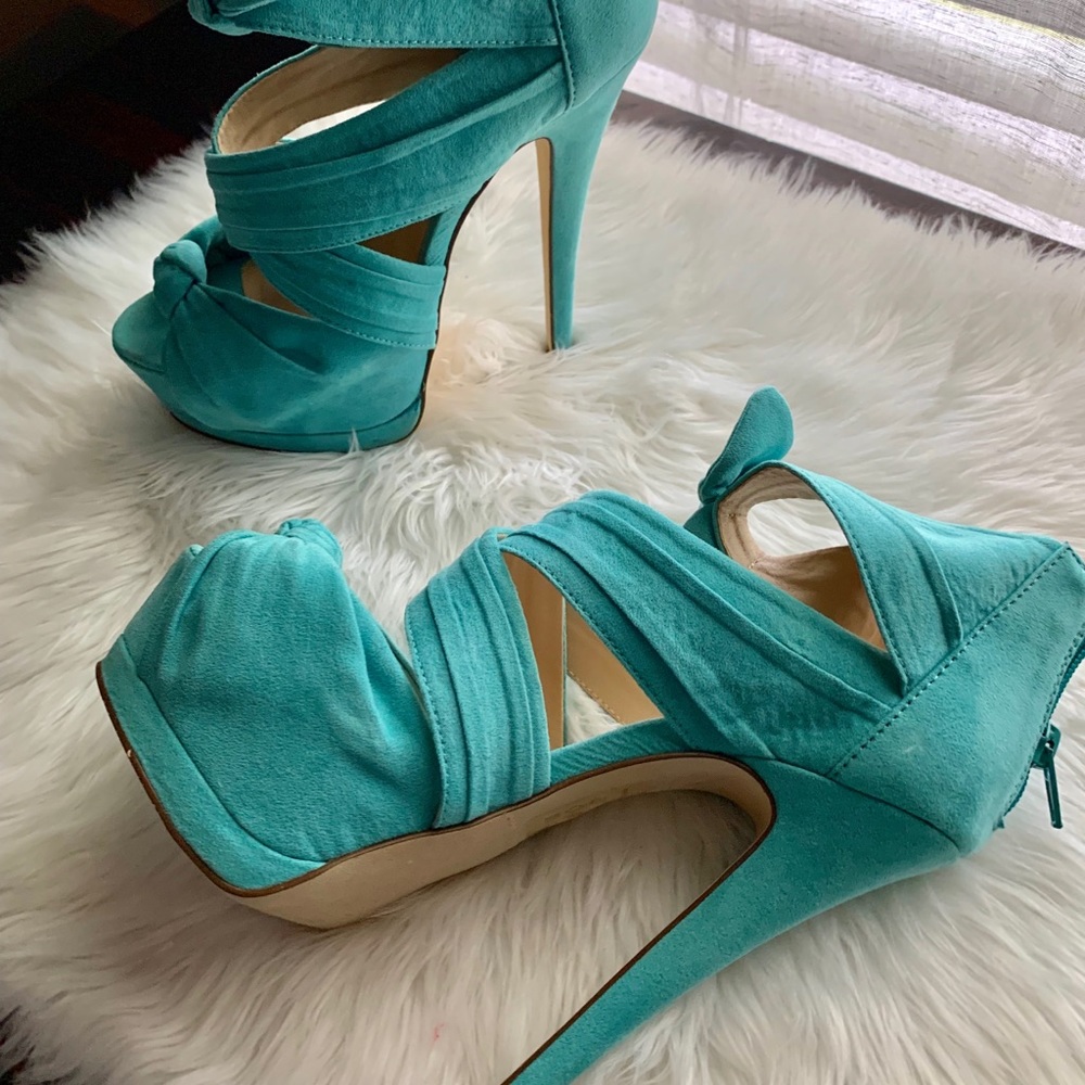 Shoe Dazzle Heel